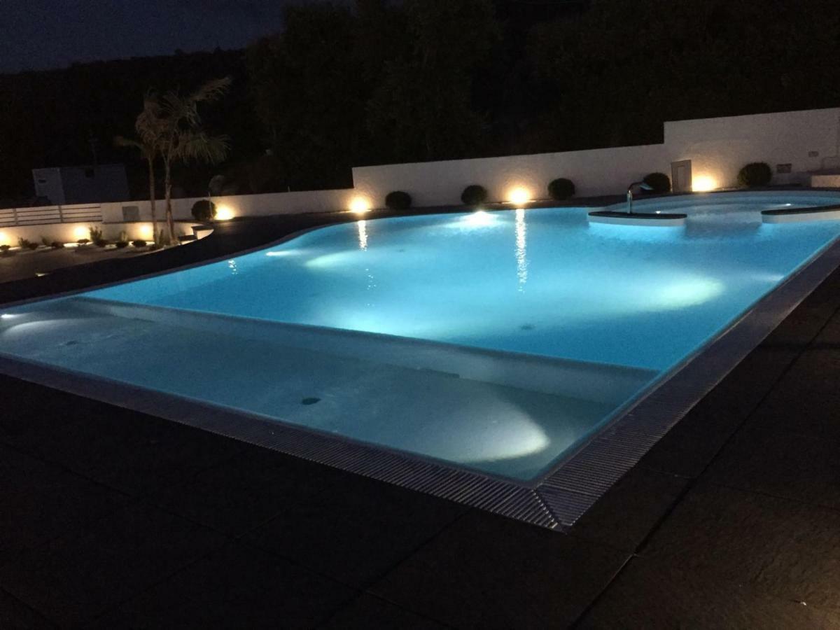 זמברונה Villa Nove - Residence Dei Fiori מראה חיצוני תמונה